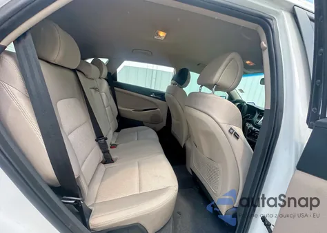 2016 Hyundai Tucson Limited z USA, uszkodzony, nr VIN KM8J33A25GU026489